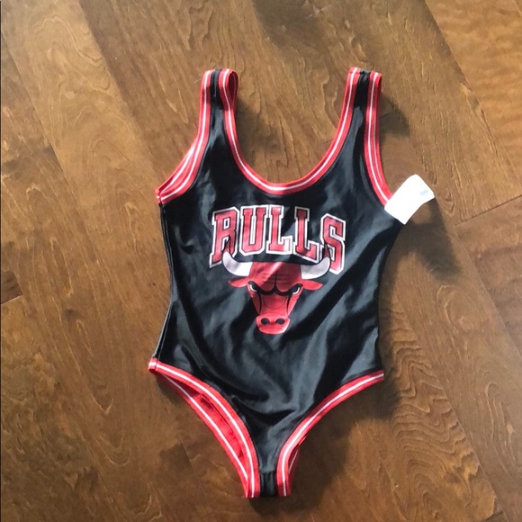 Women’s Body Suits - Picture 2 of 9